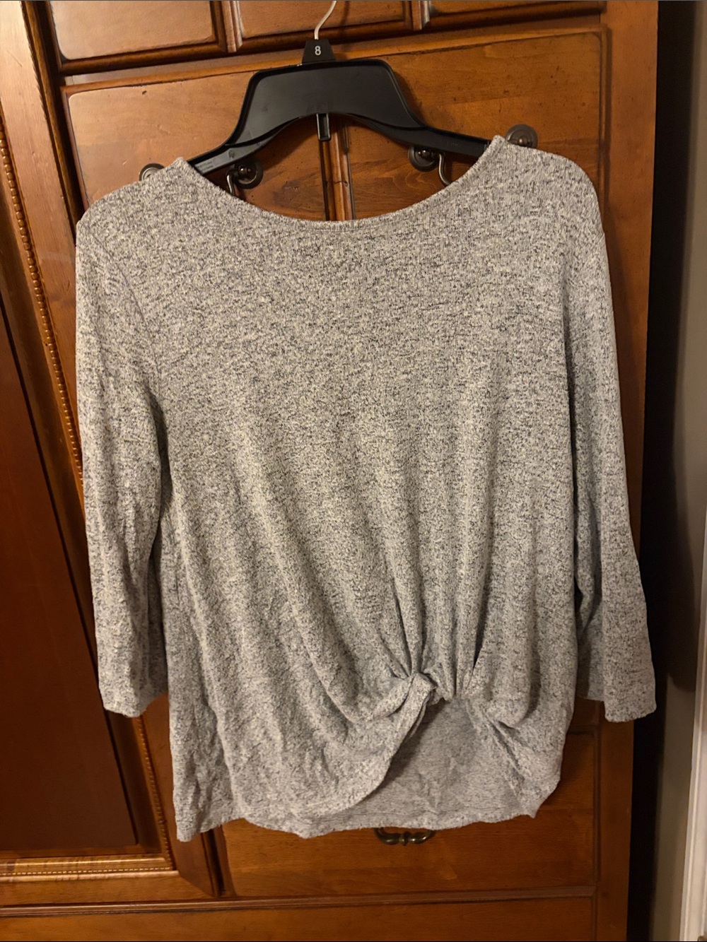 Women’s Gray Tie-Front Knit Top